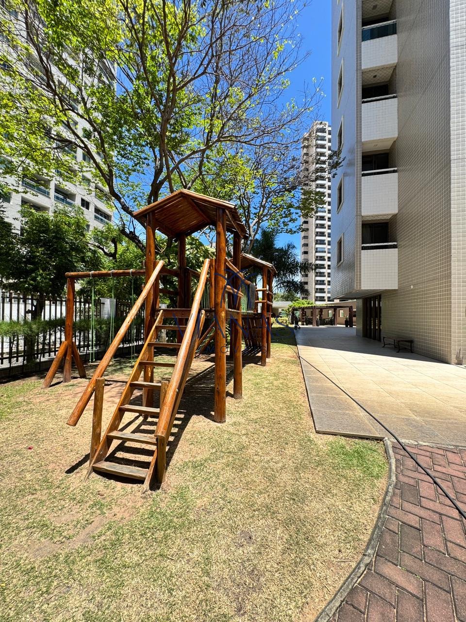 Foto 14 do imóvel Apartamento com 3 Quartos e 4 banheiros à Venda, 145 m² por R$ 1.200.000