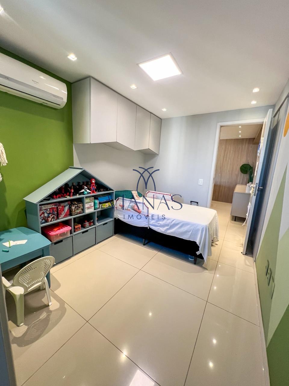 Foto 8 do imóvel Apartamento com 3 Quartos e 3 banheiros à Venda, 121 m² por R$ 1.490.000