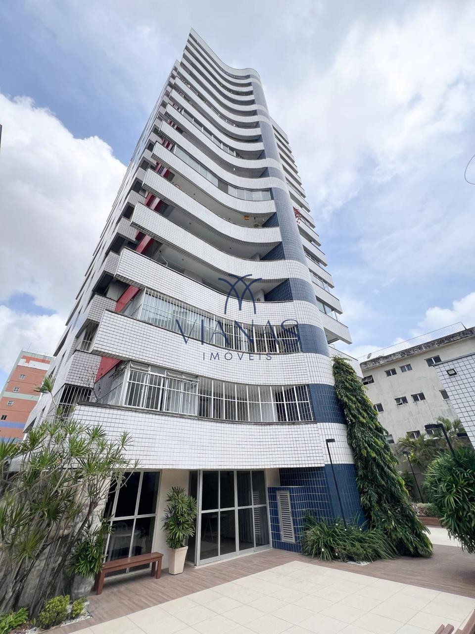 Apartamento com 3 Quartos e 3 banheiros à Venda, 127 m²